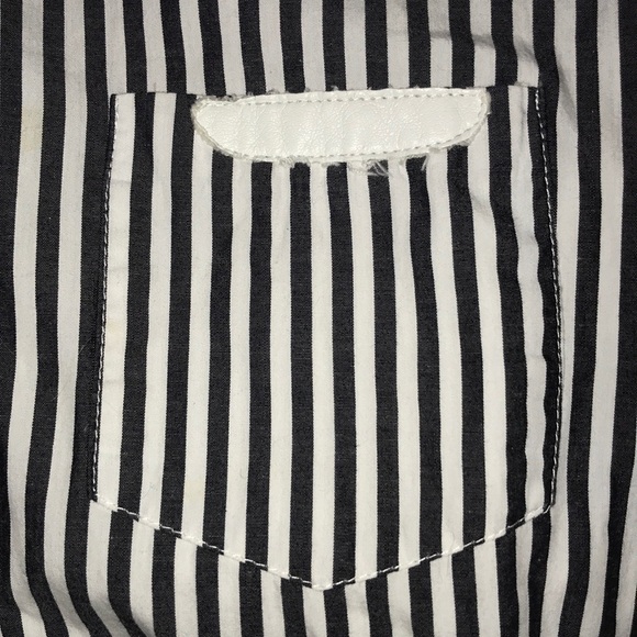 Vintage B&W Striped button up - Picture 1 of 4